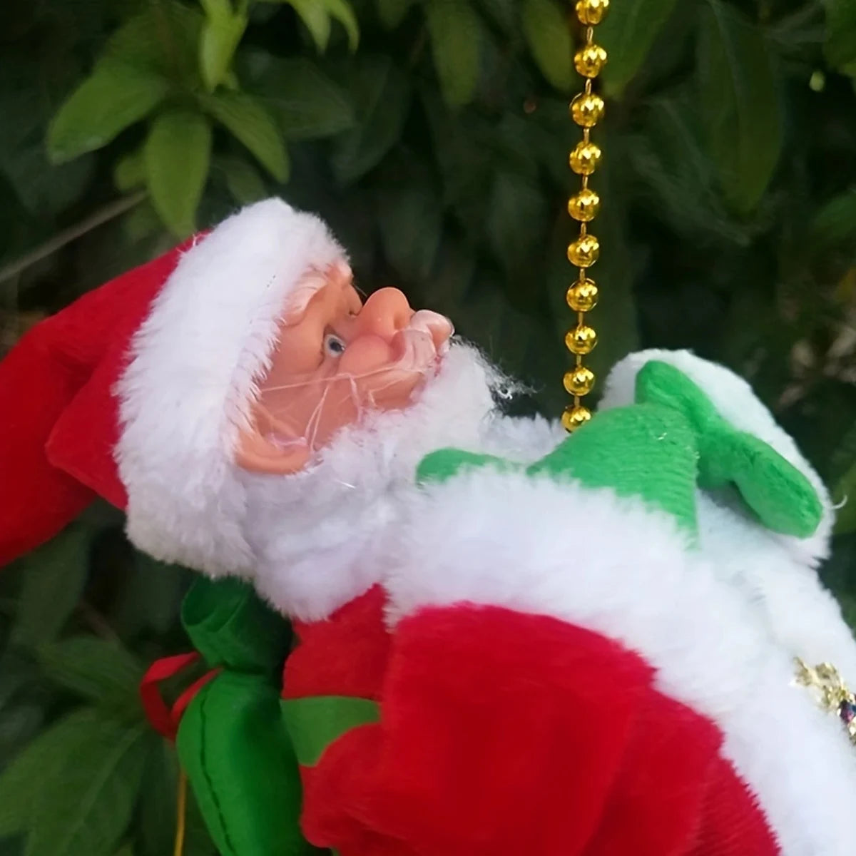 🎄 Boneco Pai Natal Escalador – Decoração Natalícia Divertida